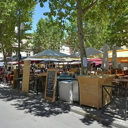 Views Pool & Nature Vila