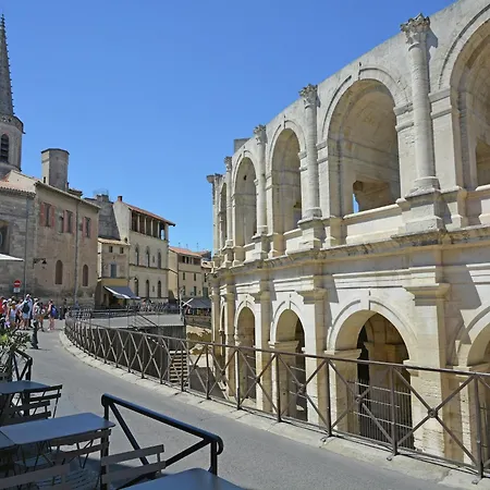 Views Pool & Nature Vila *