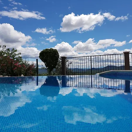 Vila Views Pool & Nature Courry