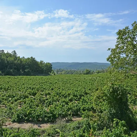 Views Pool & Nature Vila *