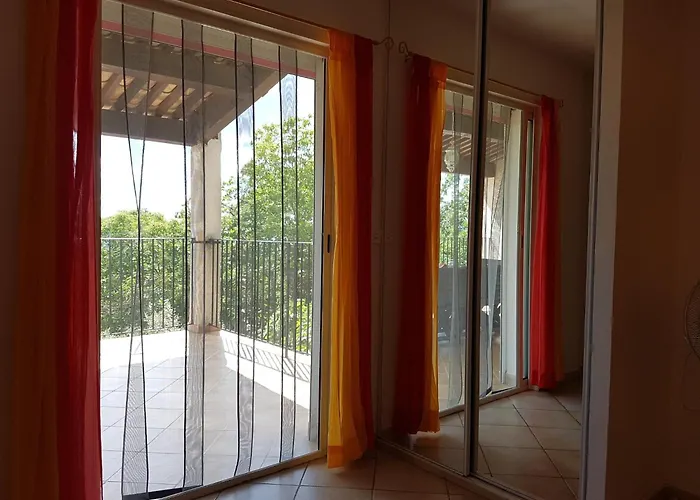 Villa Views Pool & Nature Courry